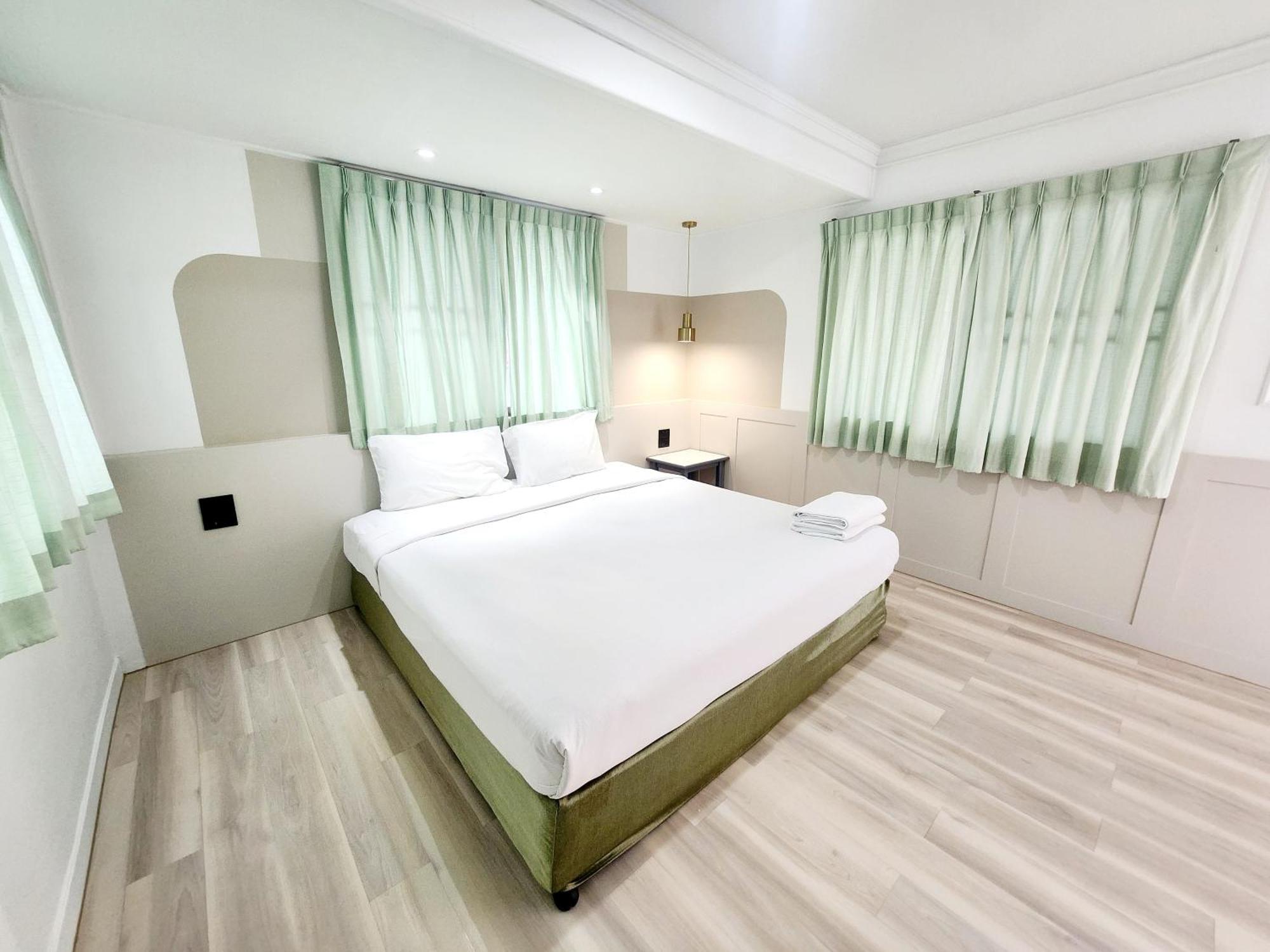 Seatel Phuket, Patong Beach Eksteriør bilde
