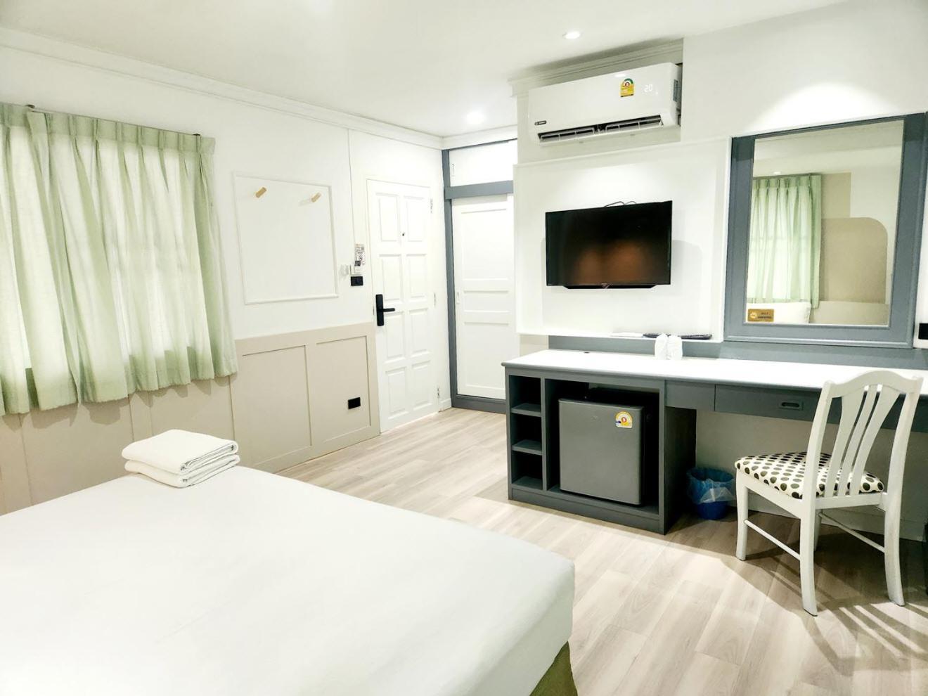Seatel Phuket, Patong Beach Eksteriør bilde