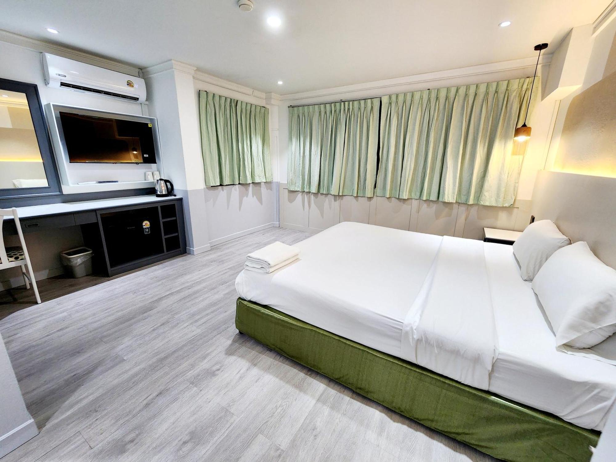 Seatel Phuket, Patong Beach Eksteriør bilde