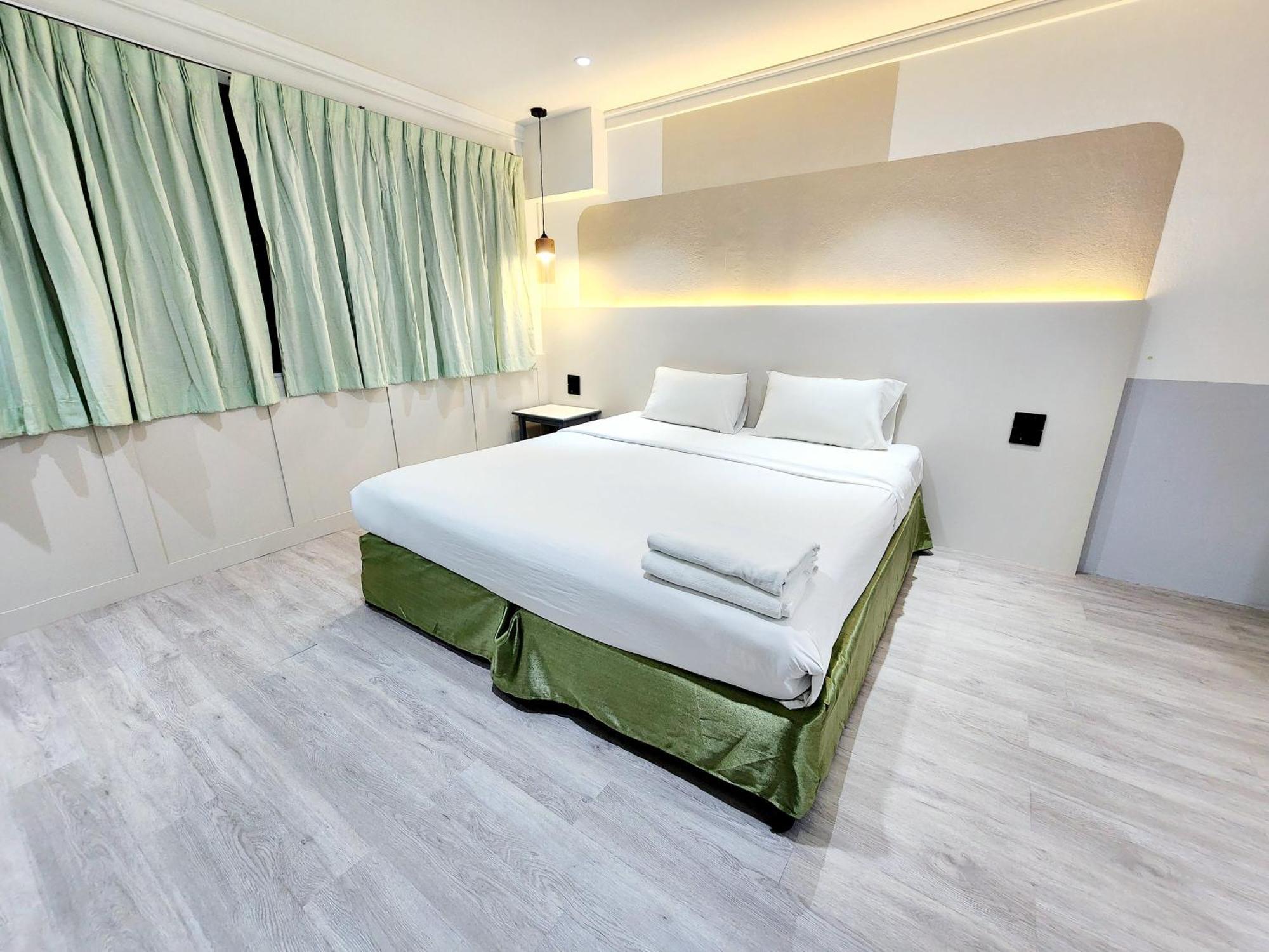Seatel Phuket, Patong Beach Eksteriør bilde