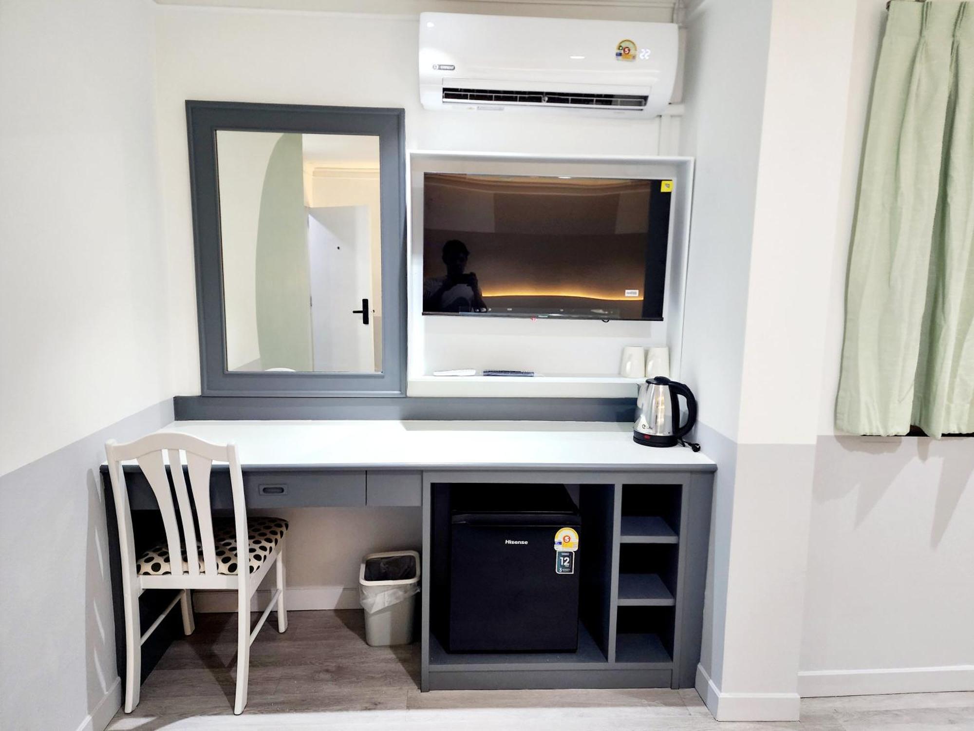 Seatel Phuket, Patong Beach Eksteriør bilde