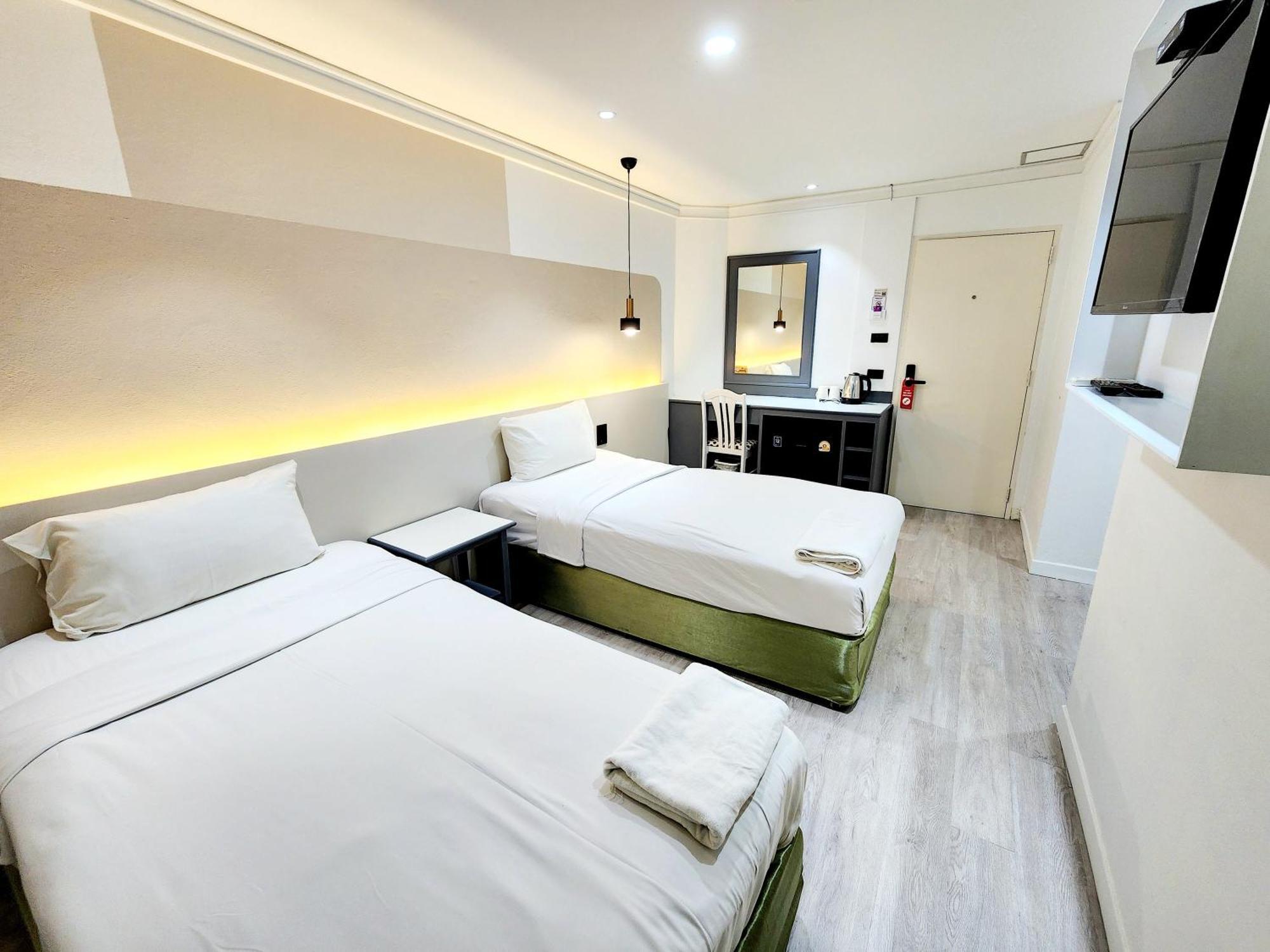 Seatel Phuket, Patong Beach Eksteriør bilde